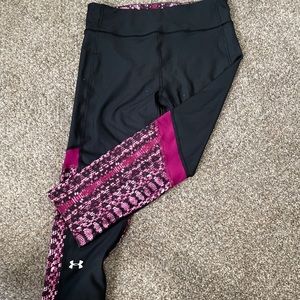 Under Armour | black and purple patterned heatgear cropped leggings